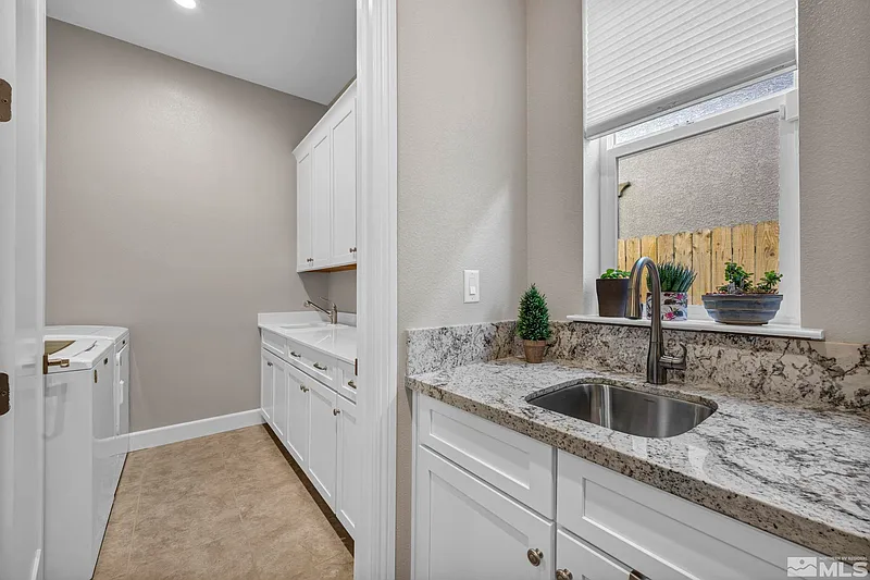 Thumbnail 14