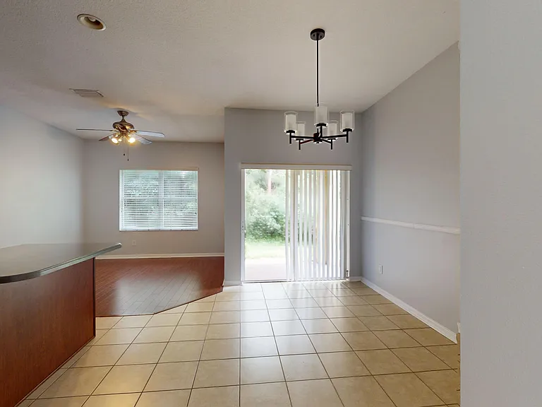 17531 Hugh Ln — Photo 5