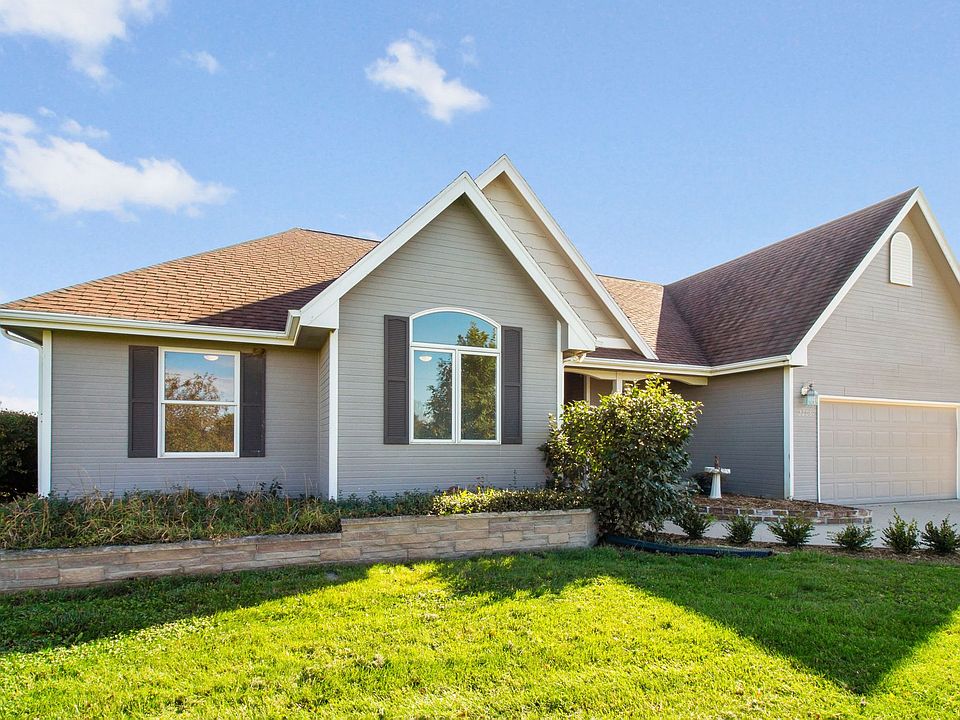 1st image of 2208 Holliwell Valley Ct