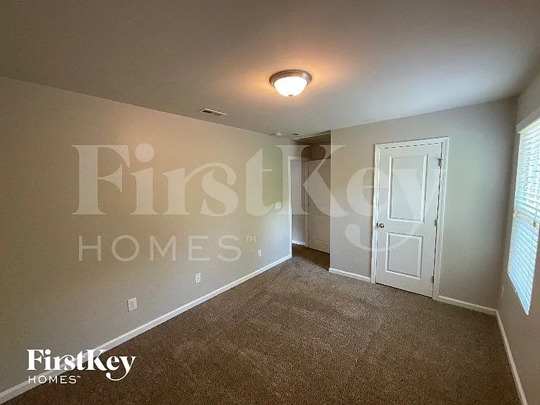409 Mount Carmel Rd — Photo 7