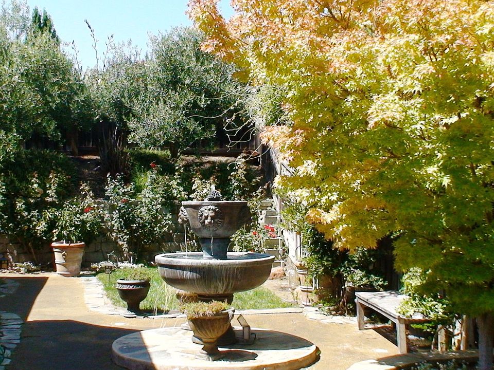 2nd image of 1241 Landmark Dr