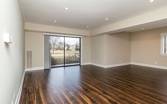 4th image of 3350 N Carriageway Dr Unit 111