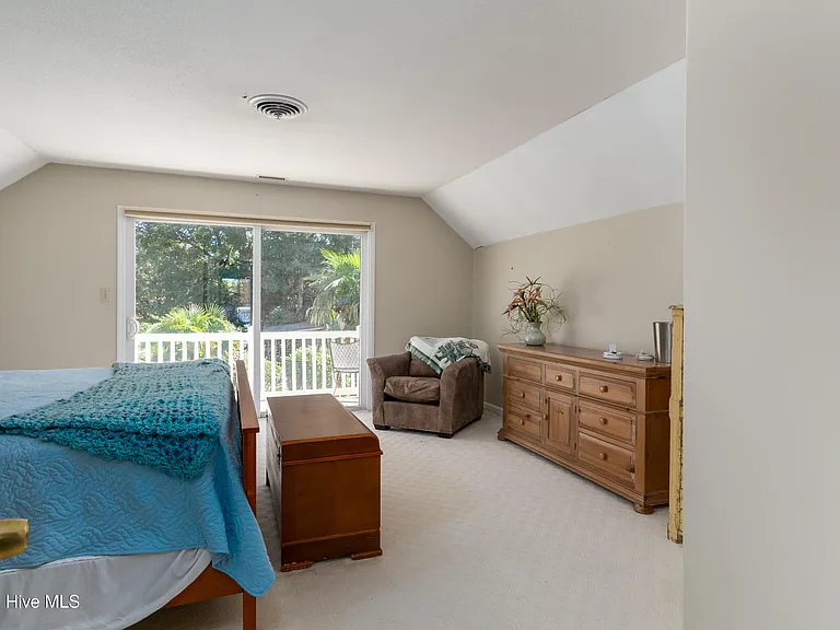 810 Madam Moores Ln #A — Photo 44