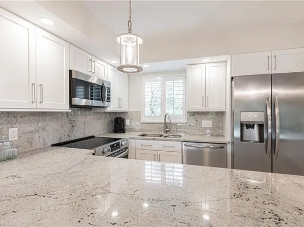 746 Eagle Creek DR W #104, NAPLES, FL 34113