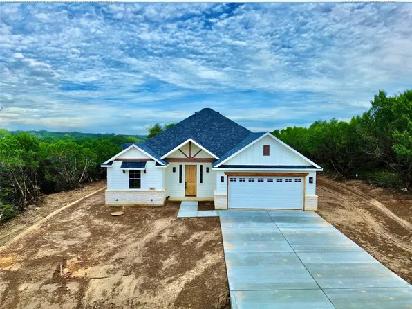 5830 Barkridge Dr, Granbury, TX 76048