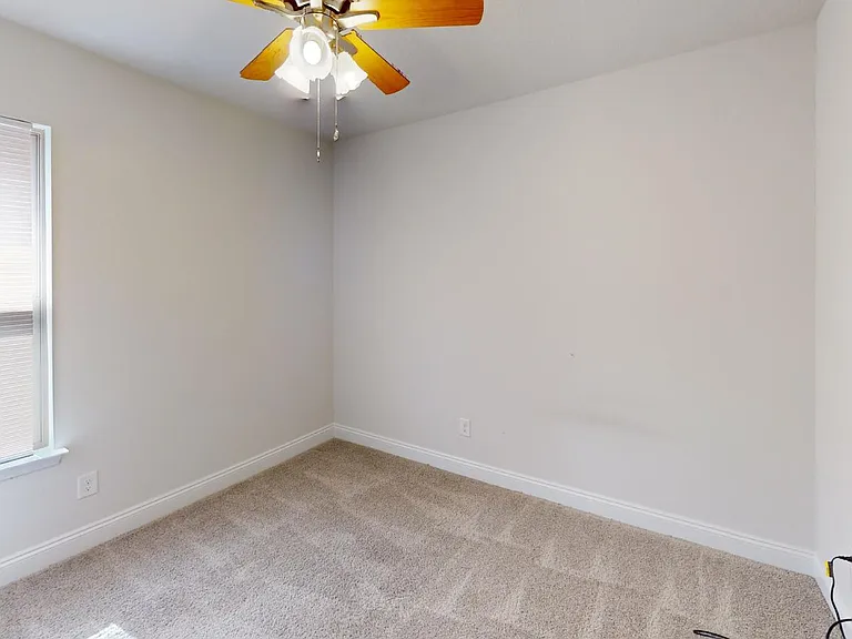 5184 Regalo Dr — Photo 10