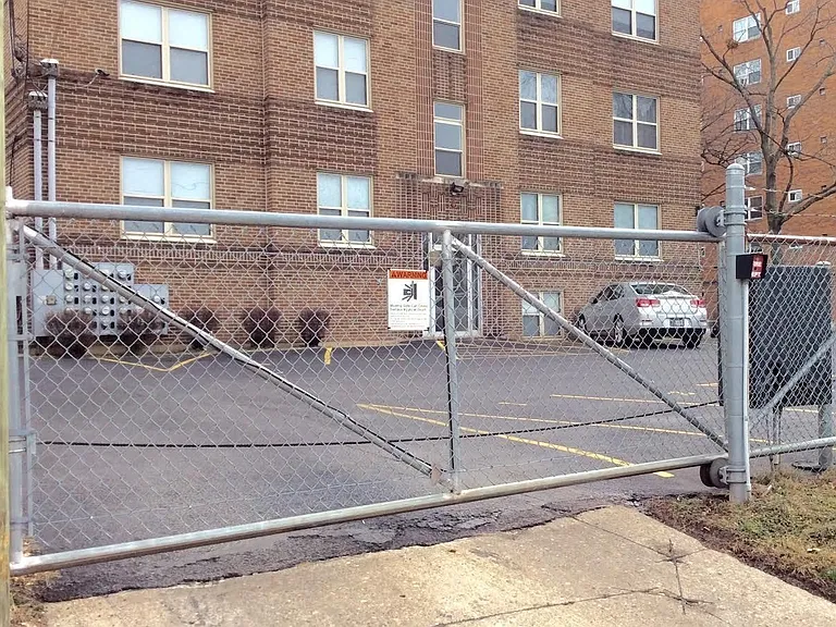 The Bauer Apartments — Photo 30