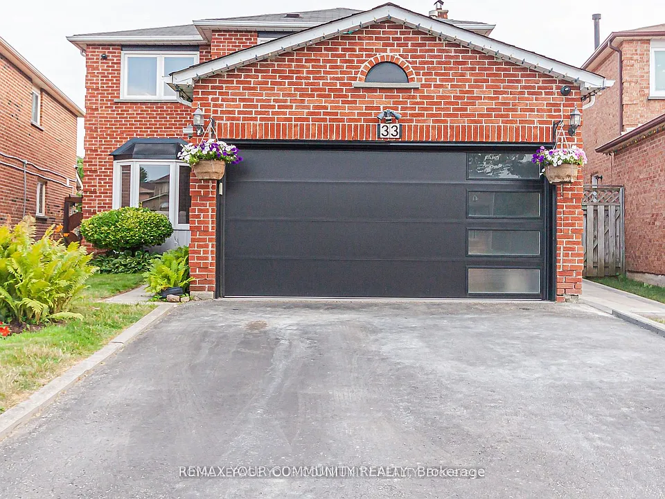 33 Durness Ave #BASEMENT