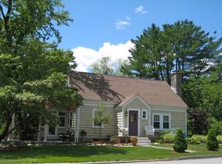 6 Ledge Rd, East Greenwich, RI 02818