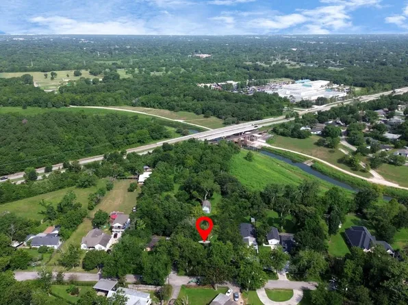 6735 Alpine Dr, Houston, TX 77061