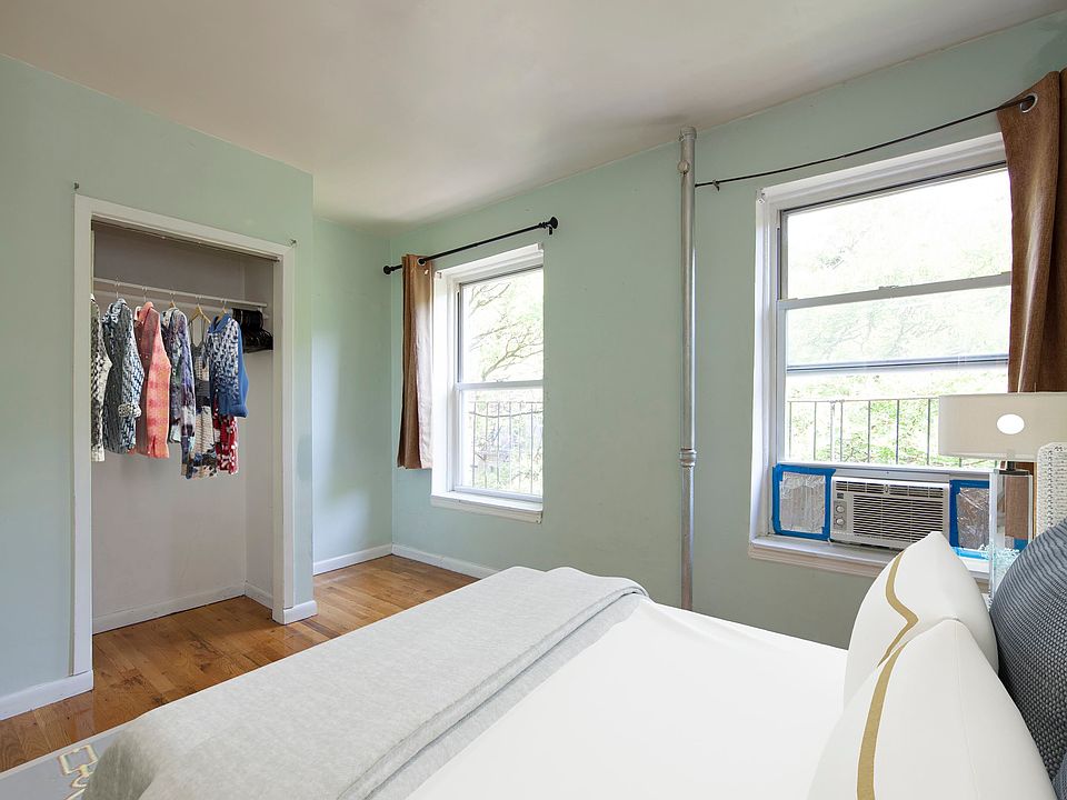 1st image of 228 E 5th St APT 5