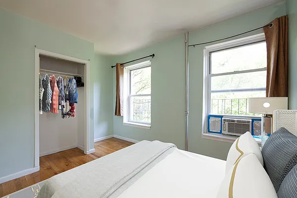 Rented by R New York | media 1