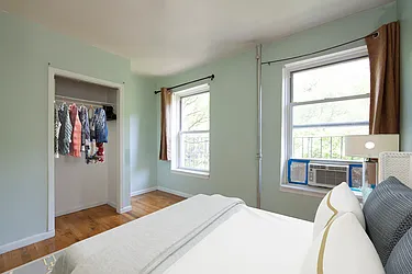 Rented by R New York