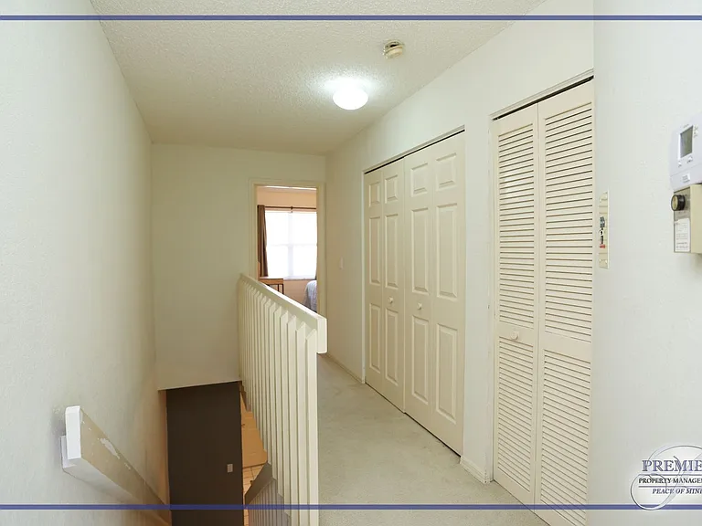 1044 Woodshire Ln #B203 — Photo 15
