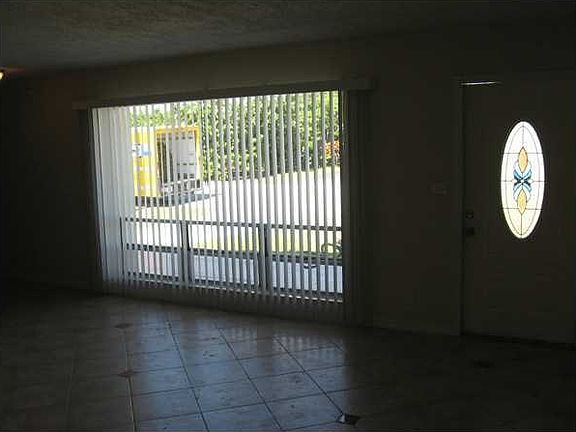 5th image of 1810 NE 42nd St