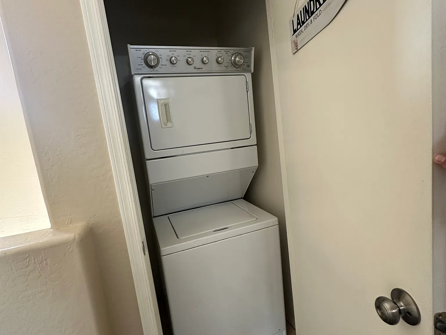 2 bed, 1221 sqft, $1,850 — Photo 4