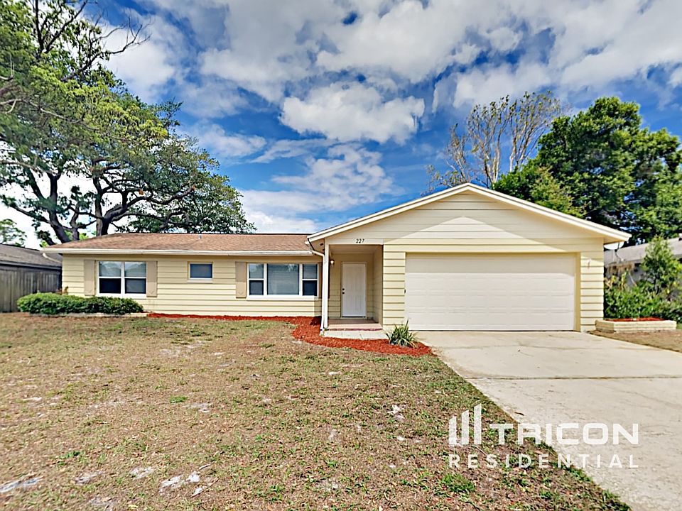 1st image of 227 Lochmond Dr