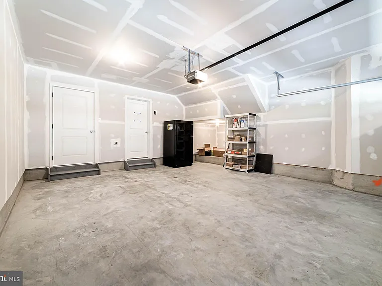 6227 Almerico Pl — Photo 80