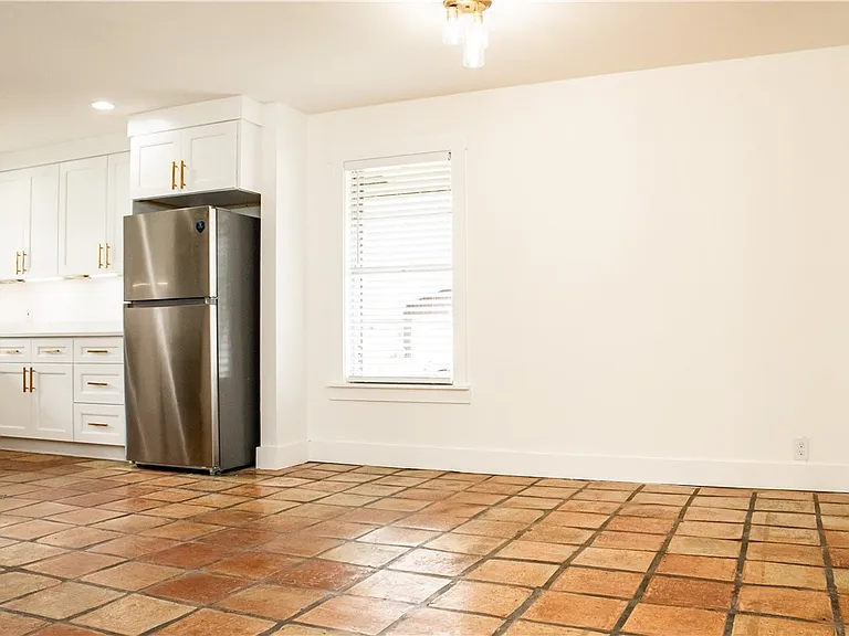 3722 Pope Dr — Photo 23