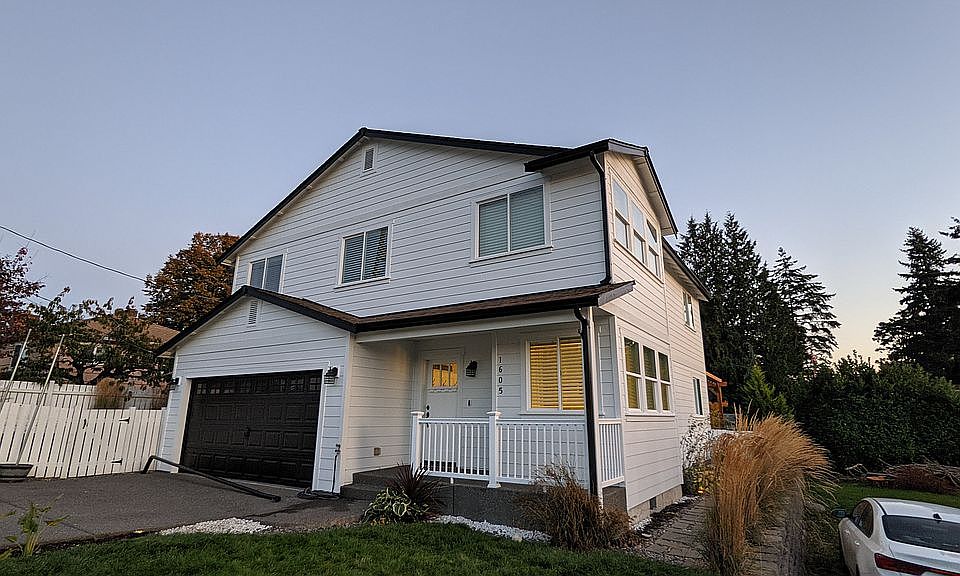 1st image of 1605 Maine St