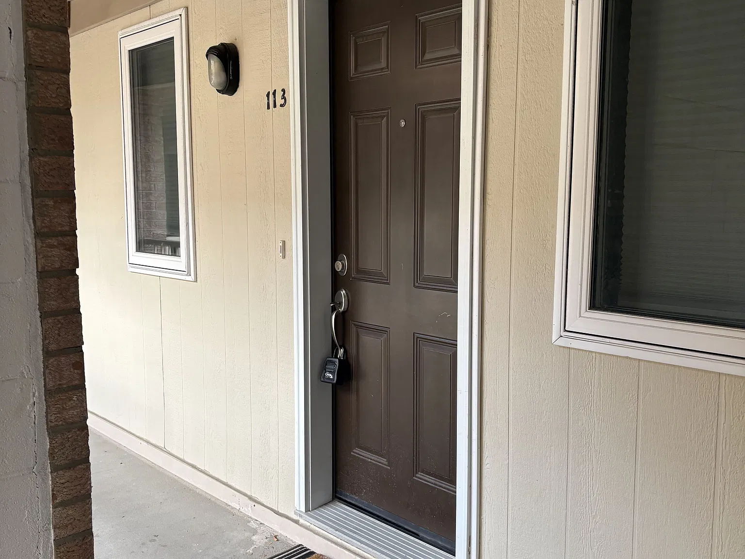2 bed, $2,300 — Photo 3