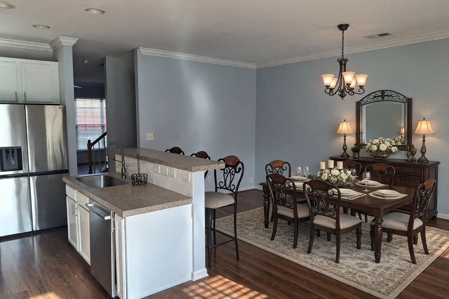 3 bed, 2132 sqft, $2,400 — Photo 4