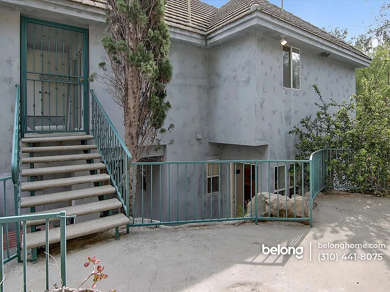 8527 Wonderland Ave — Photo 7