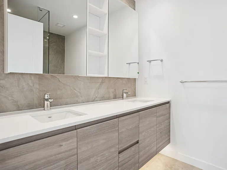 680 Quayside Dr #660-3903 — Photo 24