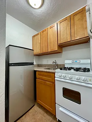 Rented by Building Equity Real Estate LLC | media 23