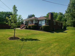 8157 Warren Sharon Rd, Masury, OH 44438