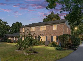 9740 Hagel Cir, Lorton, VA 22079