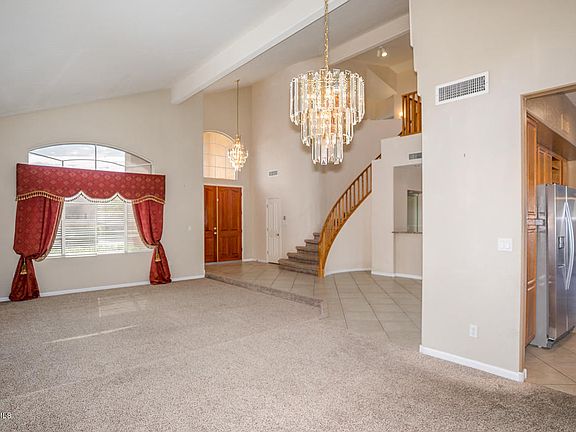 4th image of 922 N Dustin Ln