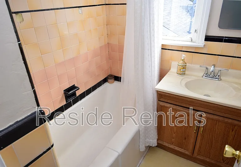 686 Darwin Ave #3A — Photo 6