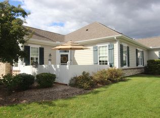 614 Schumann St #614, Woodstock, IL 60098