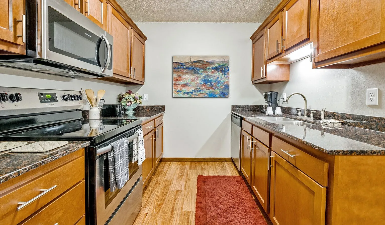 Heritage Heights Apartments — Photo 1