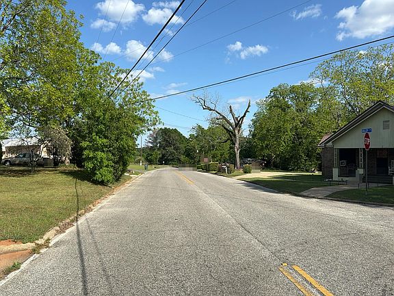 4th image of 701 Coppinville Rd