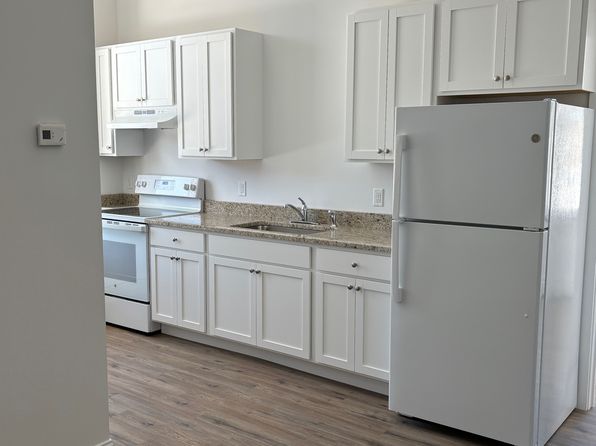 70 Depot Sq #201