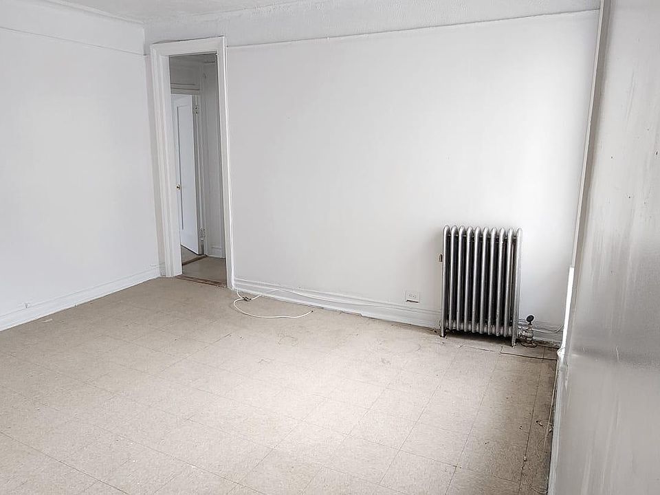 1st image of 2715 Morris Ave #3