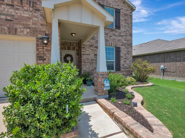 8105 Kurgan Trl, Fort Worth, TX 76131