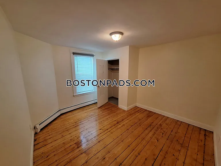 64 Pleasant St #1 — Photo 45