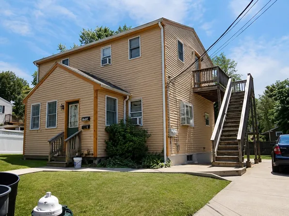 1042 Sassaquin Ave #1, New Bedford, MA 02745