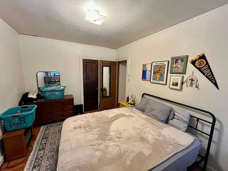 4474 N Oakland Ave — Photo 8