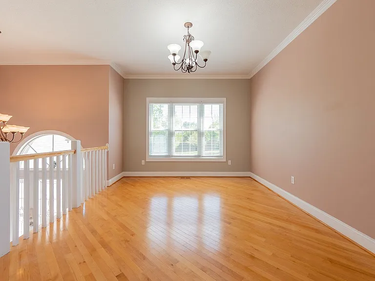 1701 Stratford View Dr — Photo 11