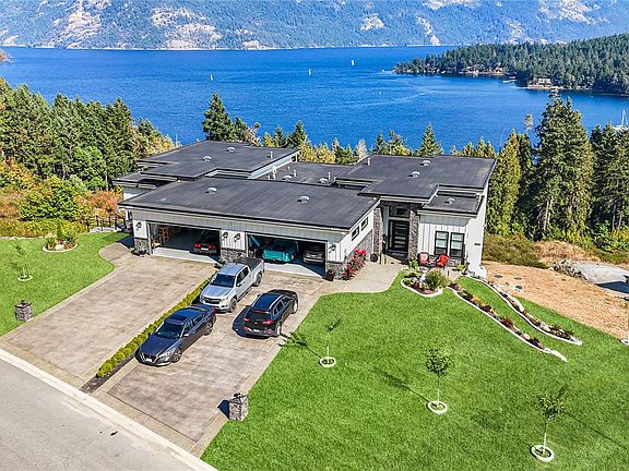 2nd image of 6469 Marine Cres