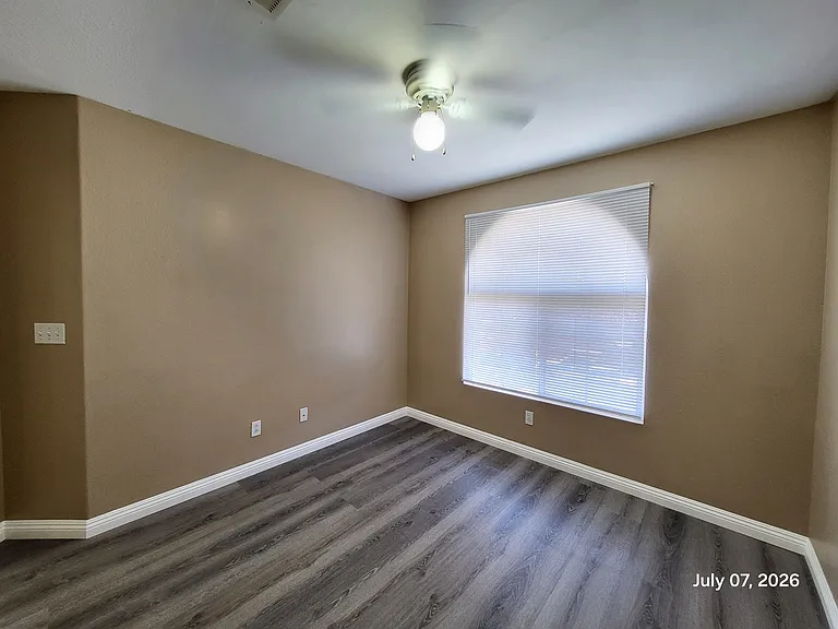 8312 Candlefish Ct — Photo 12