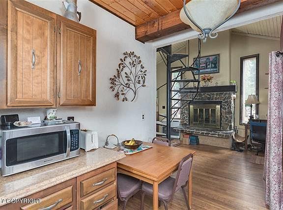 3rd image of 3159 Chinook Dr