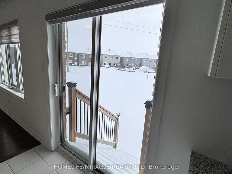 166 Seeley Ave — Photo 21