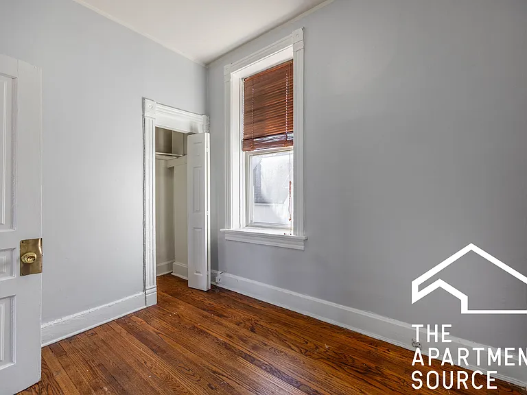 2609 W Thomas St #2 — Photo 6