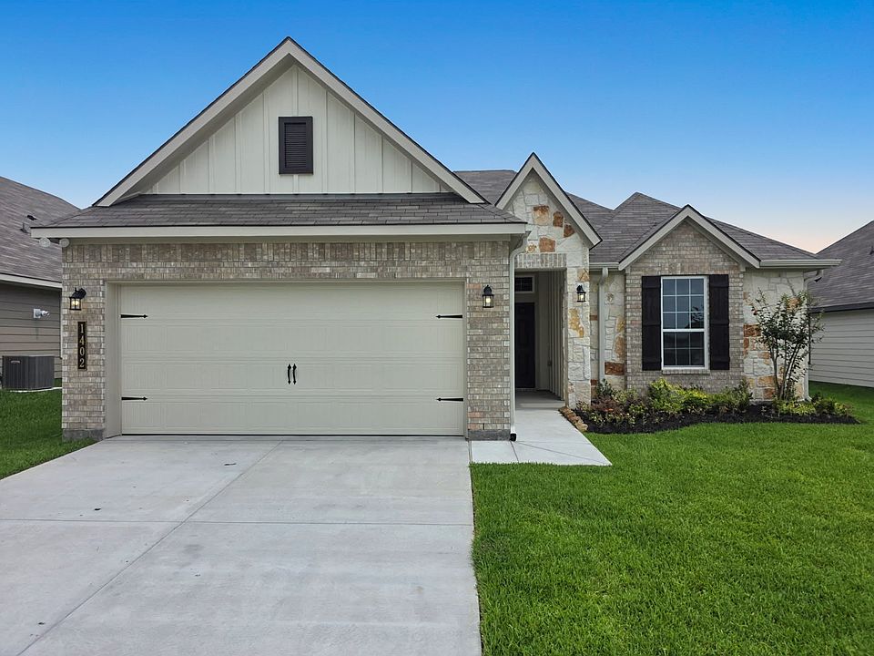 1st image of 1402 Lake Ridge Dr