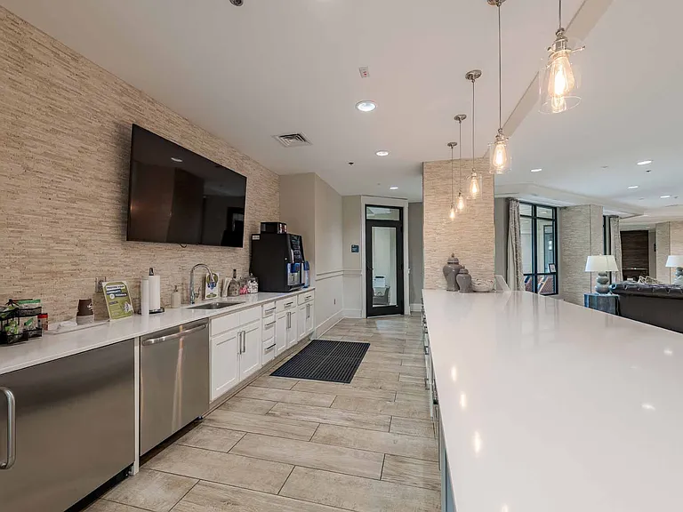 The Apartments at Palladian Place — Photo 32